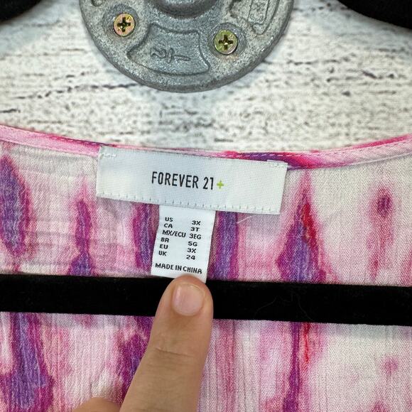 Forever 21 Plus Size Purple & Pink Tie Dye V-Neck Lightweight Dress Size 3X - Picture 2 of 9